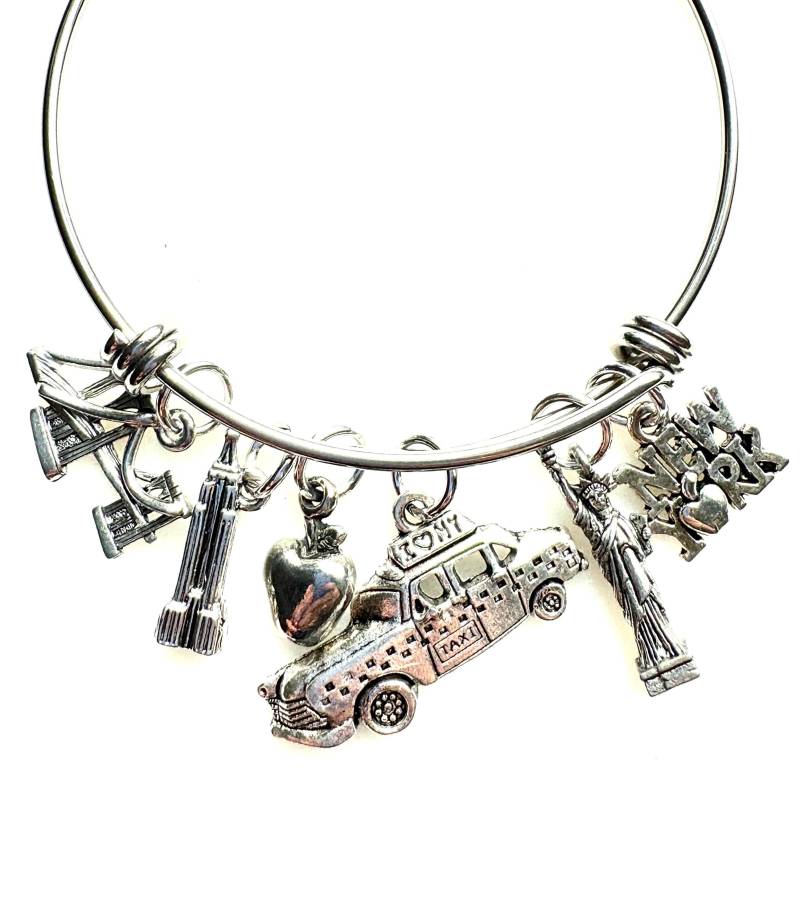 New York Armreif, Charm Armband, I Love York, Freiheitsstatue Yorker, Trip, Zinn Charms, Verstellbar von Linettesjewelrychest