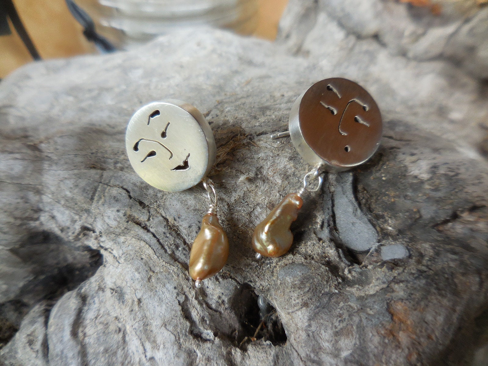 Unmentionables-Rundes Gesicht Aus Sterlingsilber Mit Perlen von LingYenDesigns