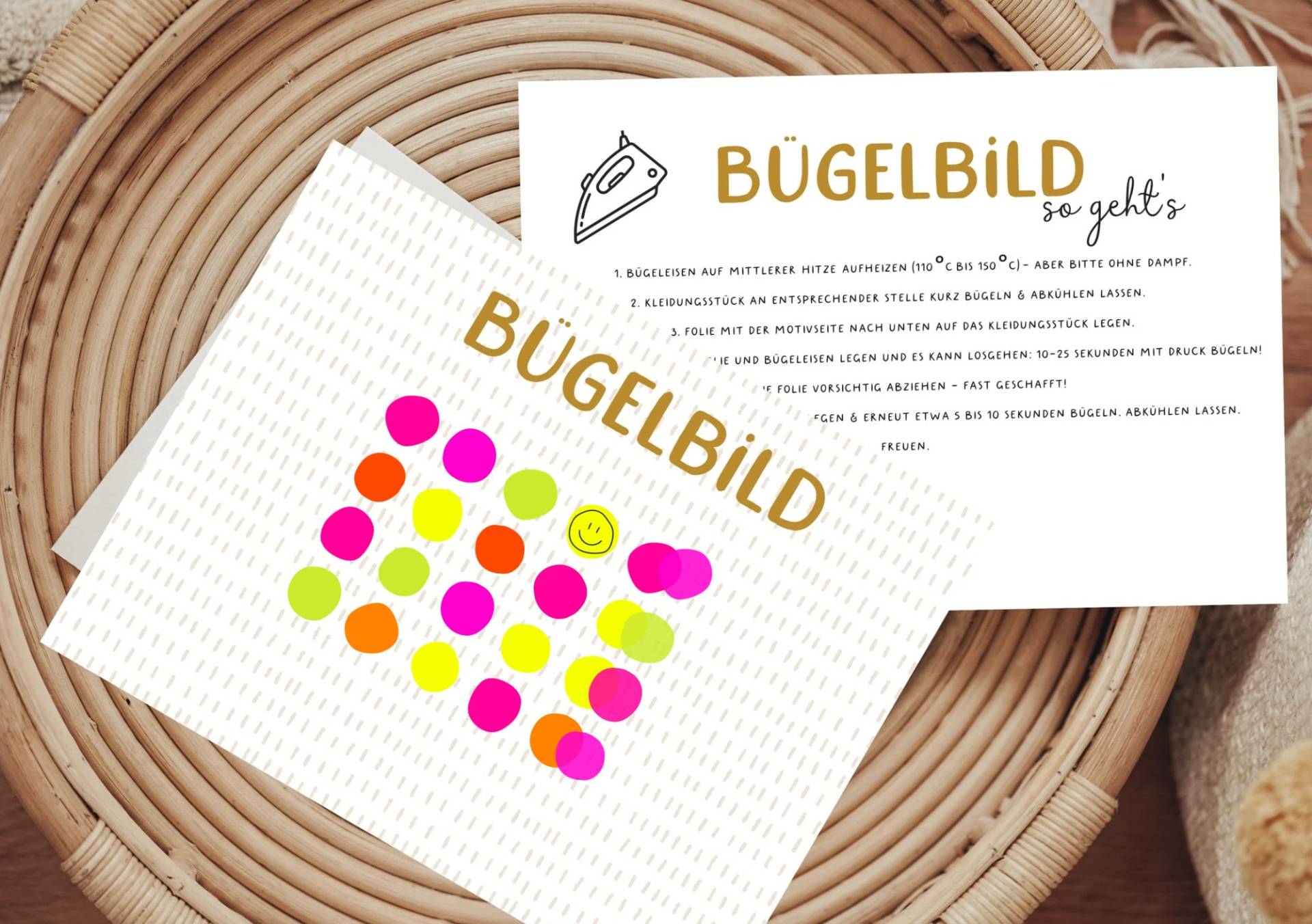 Bügelbild Mini Neon Konfetti Punkte Neonpink Smiley Aufbügler Patch von Lingerei