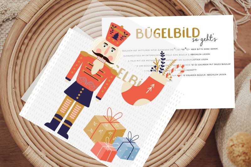 Bügelbild Nussknacker Geschenke Weihnachtssocke Nikolaus Weihnachten Adventskalender Aufbügler Patch von Lingerei