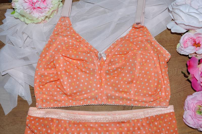 Plus Größe Bh Soft Cup Orange Polka Dots Bralette, Stretch Soft-Mesh von LingerieJVL