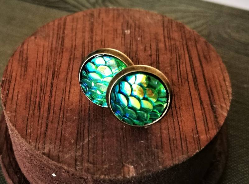 Ohrstecker "Schuppen" Ohrstecker "Schuppen" von Linneaseifen