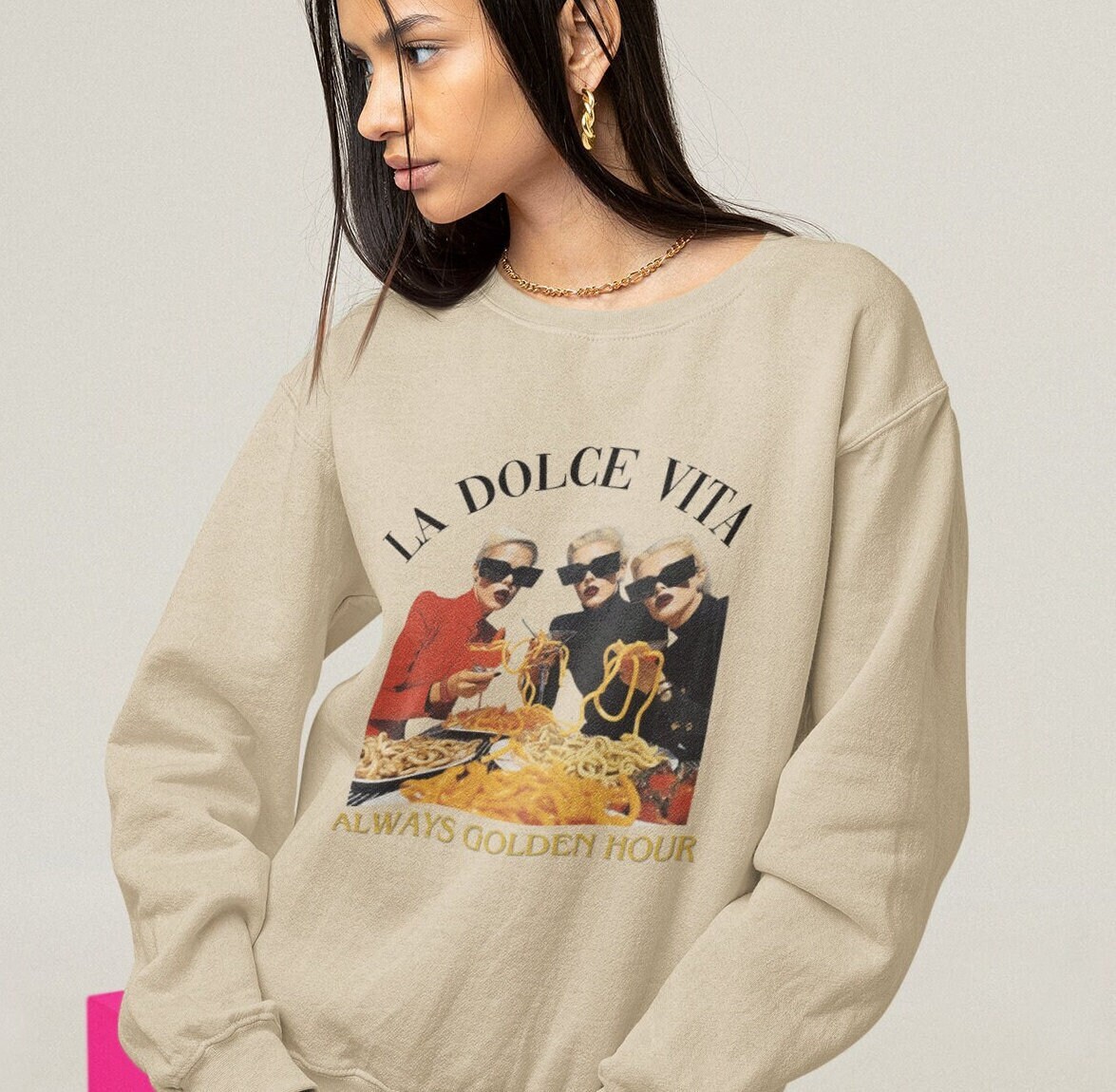 La Dolce Vita Unisex Sweater Eu, Pasta Shirt, Dolce Vita Pasta T-Shirt Vogue Style, Lover, Carbs Lover Italien Lifestyle von LinoundPolly