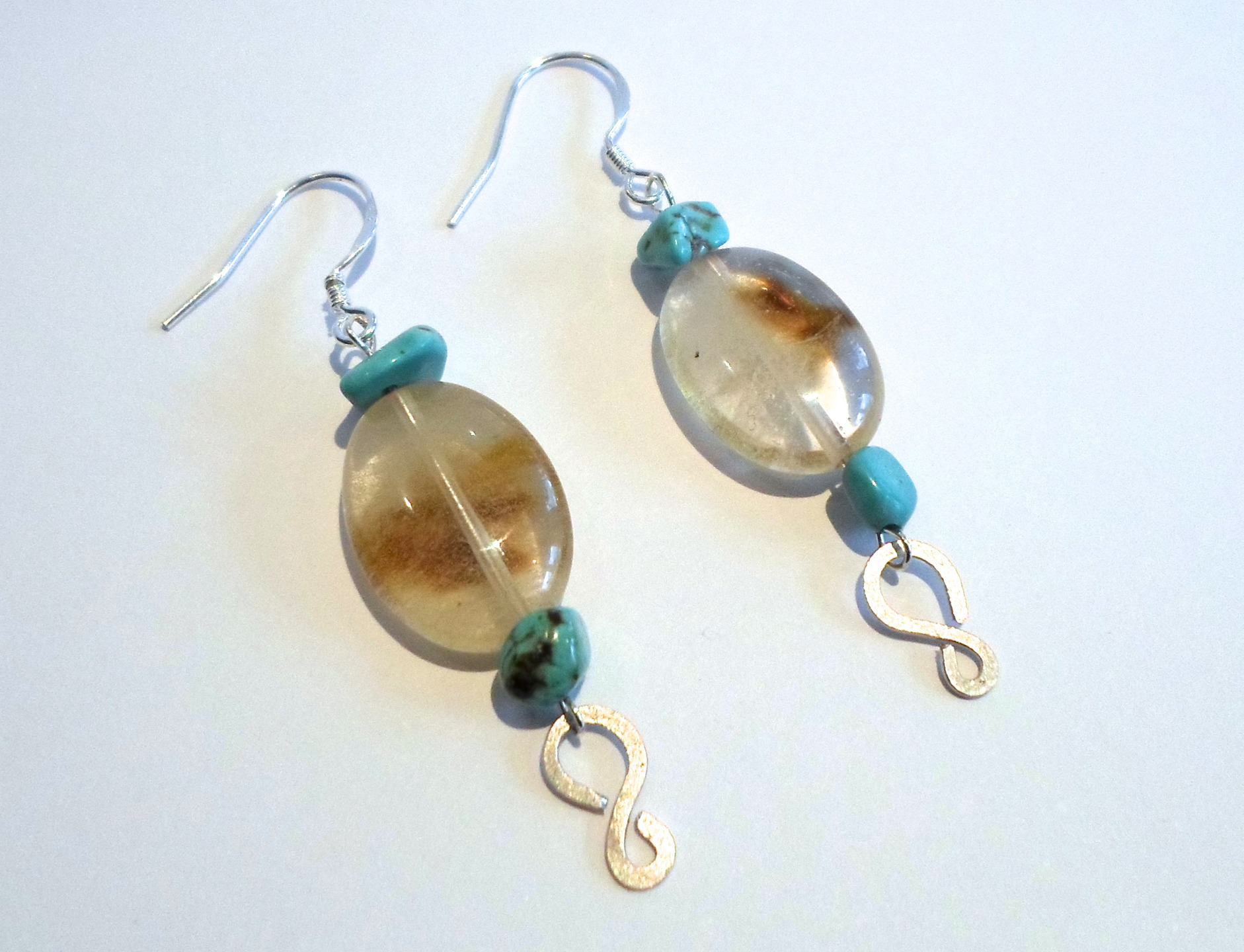 Handgefertigte Ohrringe Aus Sterlingsilber Mit Türkis - Und Kupferfarbenen Turmalinperlen Handgefertigte Ohrringe Aus Sterlingsilber Mit Türkis - Und Kupferfarbenen Turmalinperlen von LinseyyCreations