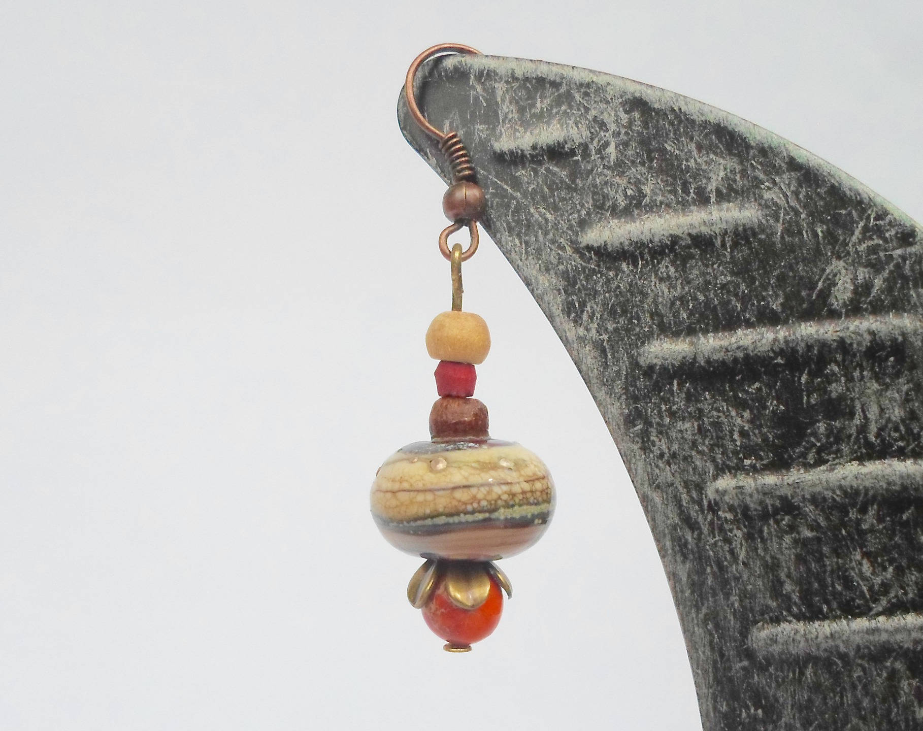 Lampwork-Ohrringe Aus Glasperlen Und Holzperlen in Herbstfarben Lampwork-Ohrringe Aus Glasperlen Und Holzperlen in Herbstfarben von LinseyyCreations