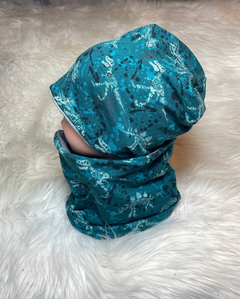 Beanie Loop Set „Dino Skelett" Grün/ Petrol 39-60 Kindermütze, Schal , Mütze Mit , Kleinkind Oder Einzeln Beanie Loop Set „Dino Skelett" Grün/ Petrol 39-60 Kindermütze, Schal , Mütze Mit , Kleinkind Oder Einzeln von Liolinos