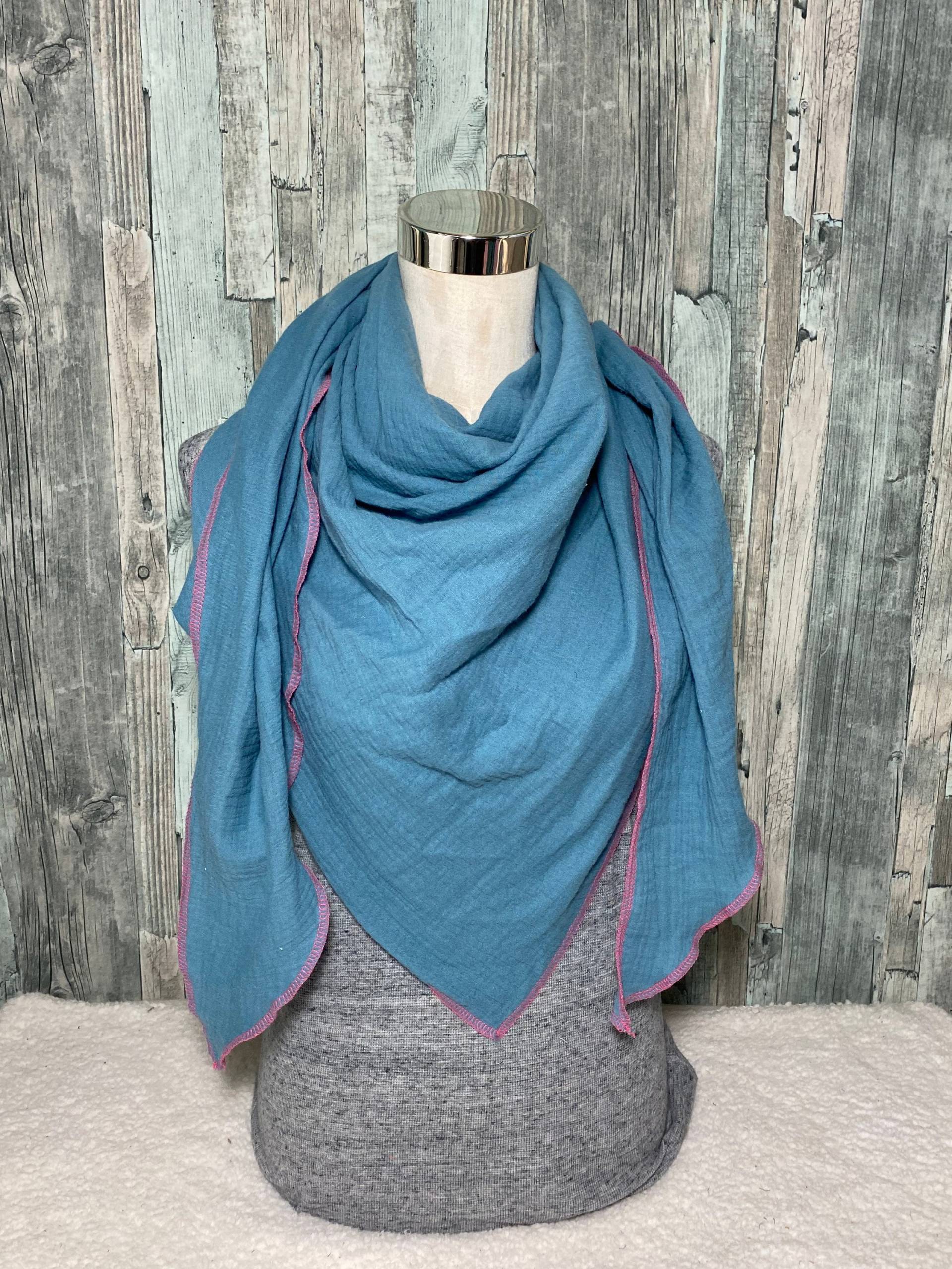 Damen Dreieckstuch Musselin Halstuch Xxl "Rauchblau" Wickelschal Tuch Handmade Schal Einlagig Damen Dreieckstuch Musselin Halstuch Xxl "Rauchblau" Wickelschal Tuch Handmade Schal Einlagig von Liolinos
