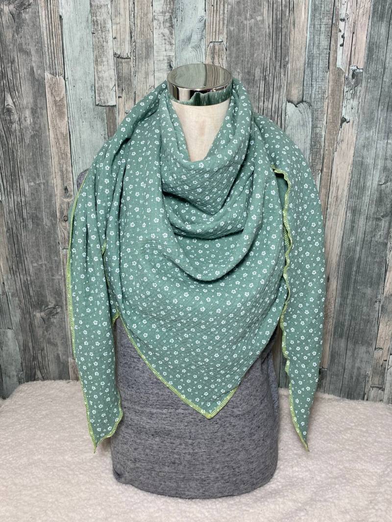 Dreieckstuch Halstuch Damen Xxl "Blumen Grün " Musselin Wickelschal Tuch Handmade Schal Einlagig von Liolinos