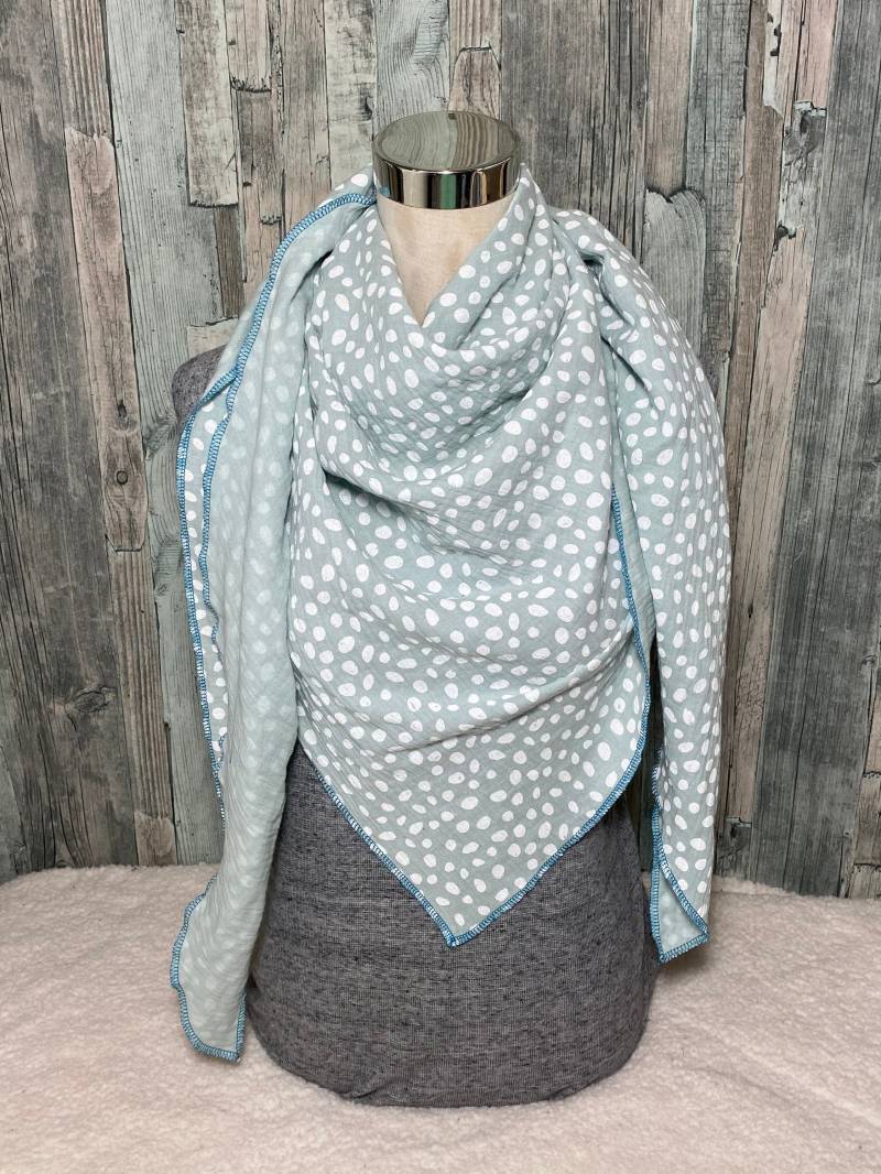 Dreieckstuch Halstuch Damen Xxl "Pünktchen Mint " Musselin Wickelschal Tuch Handmade Schal Einlagig von Liolinos