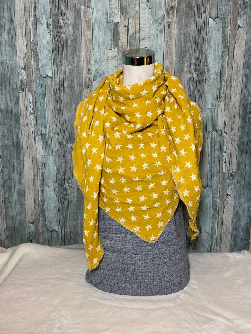 Dreieckstuch Halstuch "Gelb Sterne " Musselin Wickelschal Tuch Handmade Schal Einlagig von Liolinos