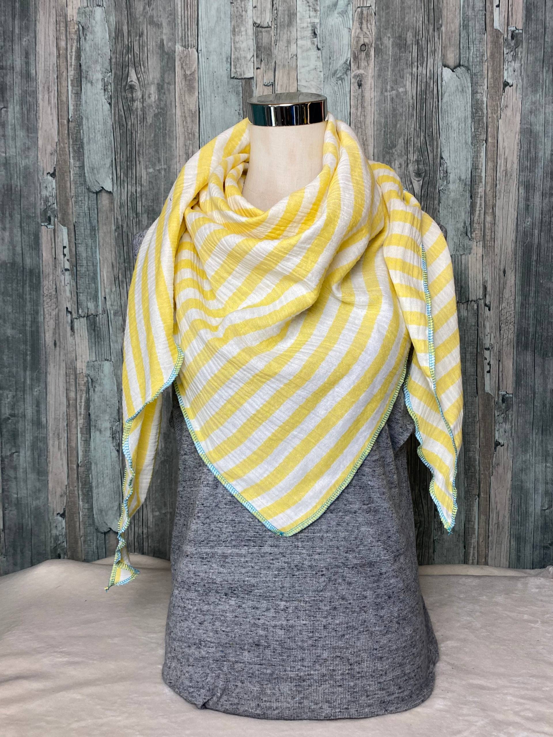 Dreieckstuch Halstuch Streifen Gelb Musselin Wickelschal Tuch Handmade Schal Einlagig Dreieckstuch Halstuch Streifen Gelb Musselin Wickelschal Tuch Handmade Schal Einlagig von Liolinos