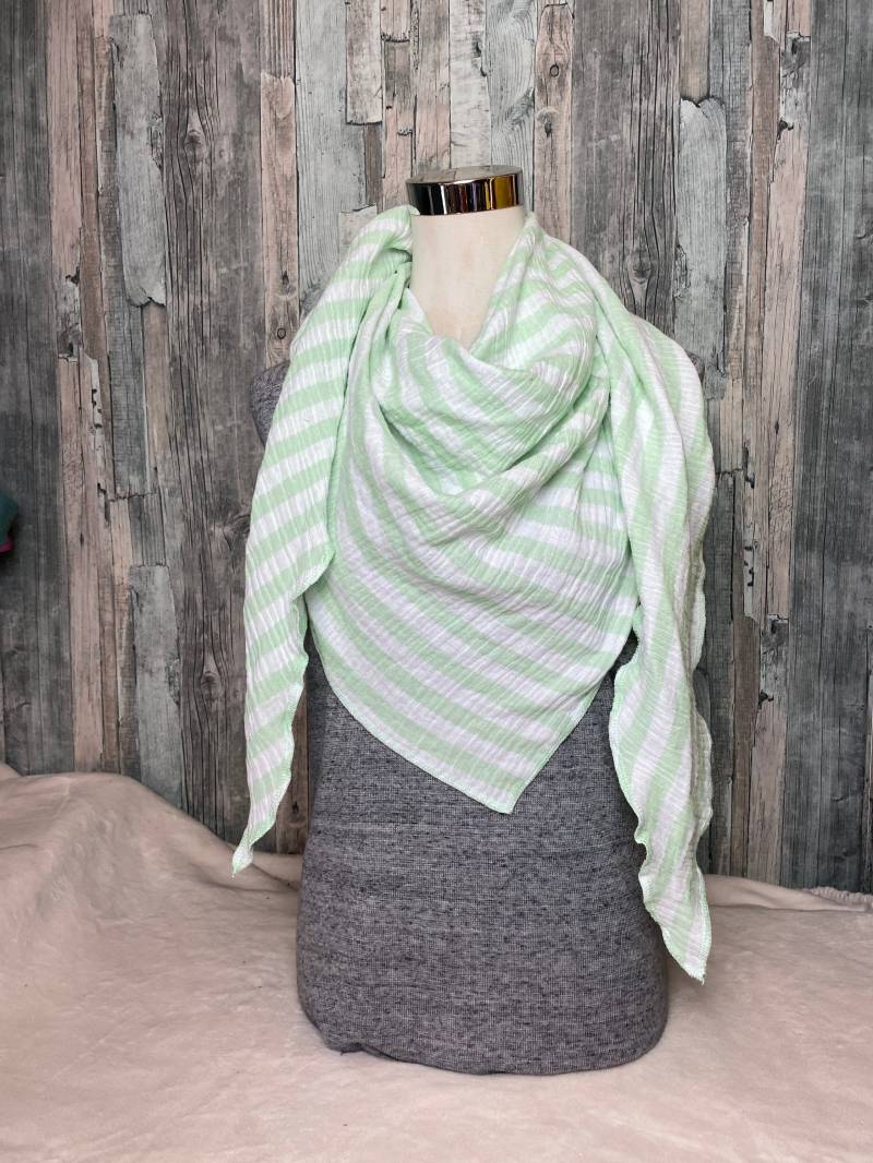 Dreieckstuch Halstuch Streifen Hellgrün Musselin Wickelschal Tuch Handmade Schal Einlagig von Liolinos