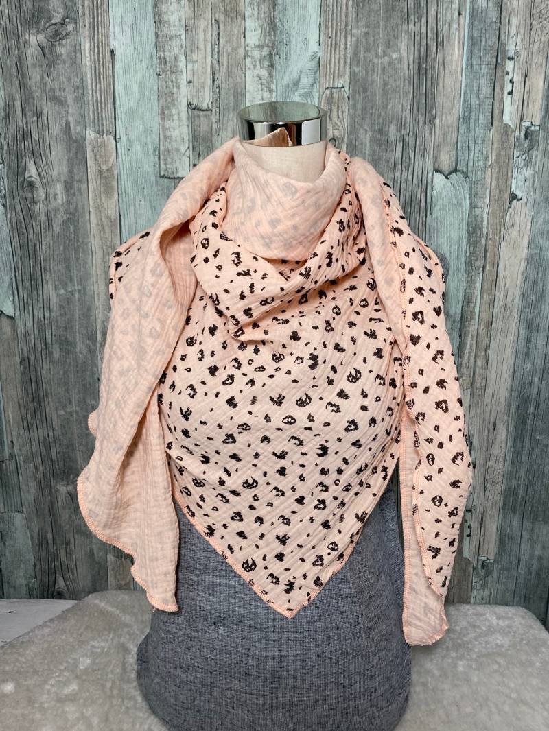Musselin Halstuch Damen Xxl" Lachs Leo Print" Wickelschal Tuch Handmade Schal Sommertuch Einlagig von Liolinos