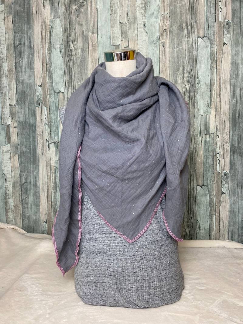 Musselintuch Dreieckstuch "Goldene Punkte Grau " Musselin Wickelschal Tuch Handmade Schal Einlagig von Liolinos