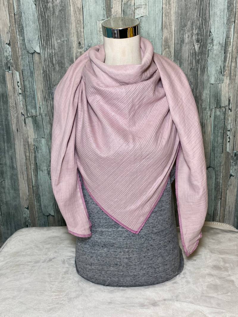 Musselintuch Dreieckstuch Halstuch "Schimmer Streifen Rosa " Musselin Wickelschal Tuch Handmade Schal Einlagig von Liolinos