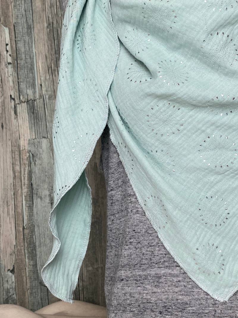 Musselintuch Halstuch Mint Mit Silberner Pusteblume Dreieckstuch Musselin Wickelschal Tuch Handmade Schal Einlagig Musselintuch Halstuch Mint Mit Silberner Pusteblume Dreieckstuch Musselin Wickelschal Tuch Handmade Schal Einlagig von Liolinos