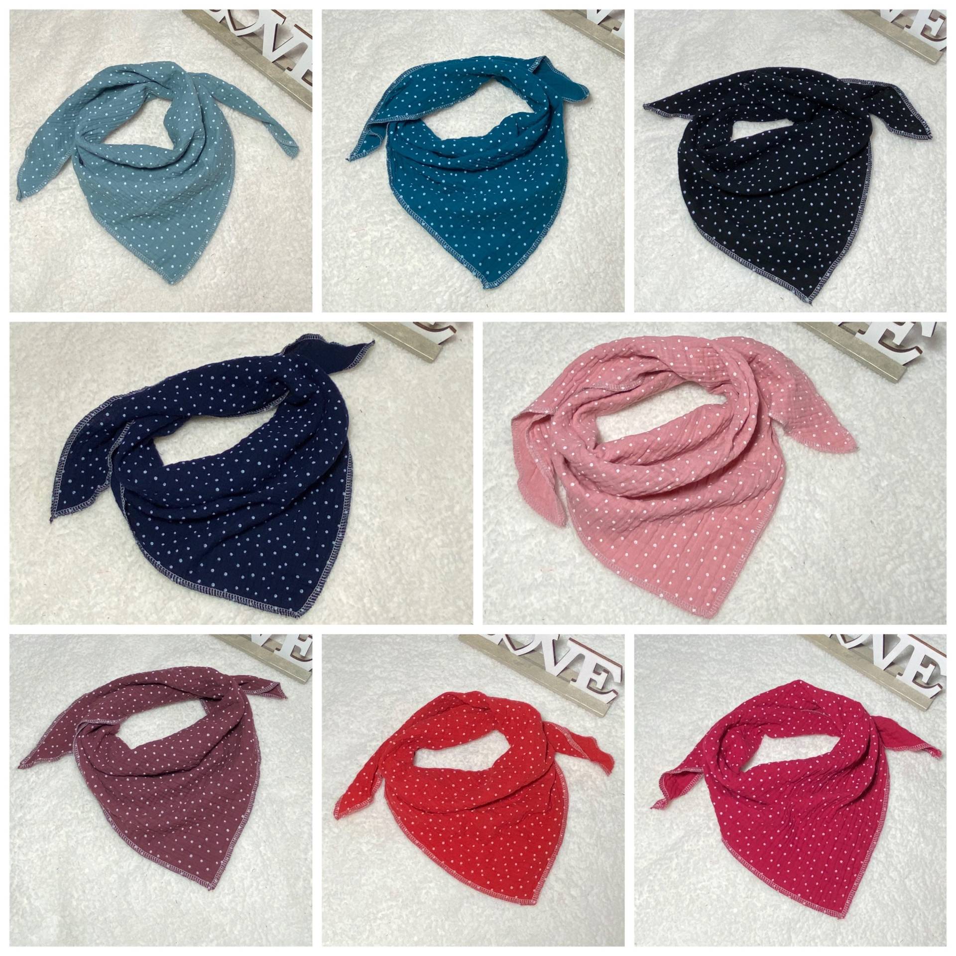 Musselintuch Halstuch Mit Name Punkte/Tupfen Zum Binden Dreieckstuch Musselin Wickelschal Tuch Handmade Schal von Liolinos