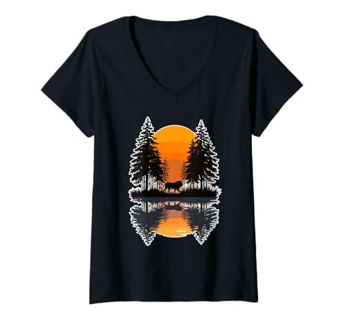 Damen EIN mächtiger Löwe bei Sonnenuntergang, Mähne, Afrika, Gebrüll, Savanne T-Shirt mit V-Ausschnitt Damen EIN mächtiger Löwe bei Sonnenuntergang, Mähne, Afrika, Gebrüll, Savanne T-Shirt mit V-Ausschnitt von Lion Strength Strong Wild Sun Twilight