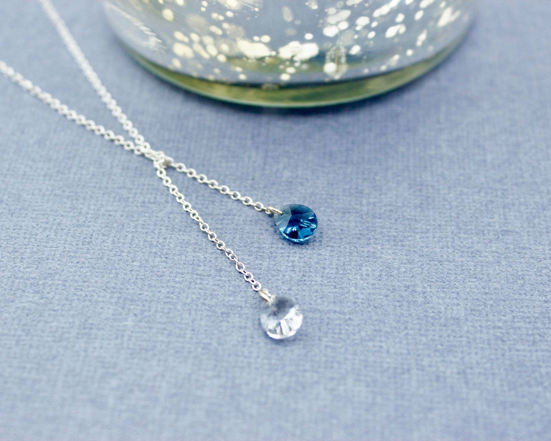 Brautjungfer Lariathalskette, Zierliche Lasso, Silber Träne Tropfen Kristall Lariathalskette Brautjungfer Lariathalskette, Zierliche Lasso, Silber Träne Tropfen Kristall Lariathalskette von LionTideJewelry