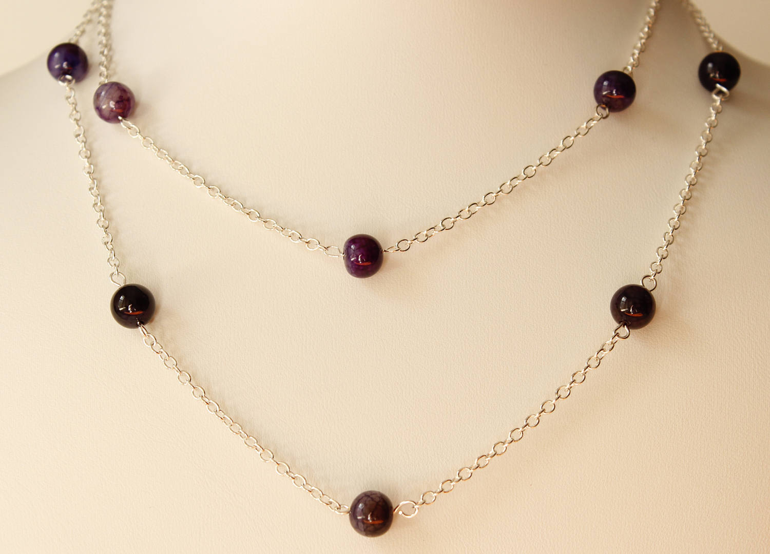 Lange Perlenkette Lila, Doppelt Geschichteten Wrap Halskette, Lange Lila Perlenkette, Brautjungfer Halskette Lange Perlenkette Lila, Doppelt Geschichteten Wrap Halskette, Lange Lila Perlenkette, Brautjungfer Halskette von LionTideJewelry