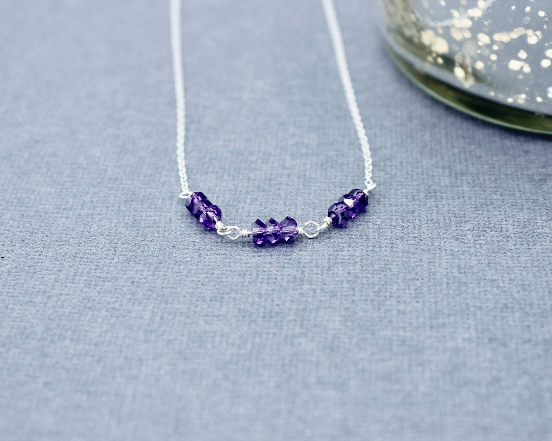 Zarte Birthstone Halskette, Mini Edelsteinhalskette, Oma Kleine Brautjungfer Halskette Zarte Birthstone Halskette, Mini Edelsteinhalskette, Oma Kleine Brautjungfer Halskette von LionTideJewelry