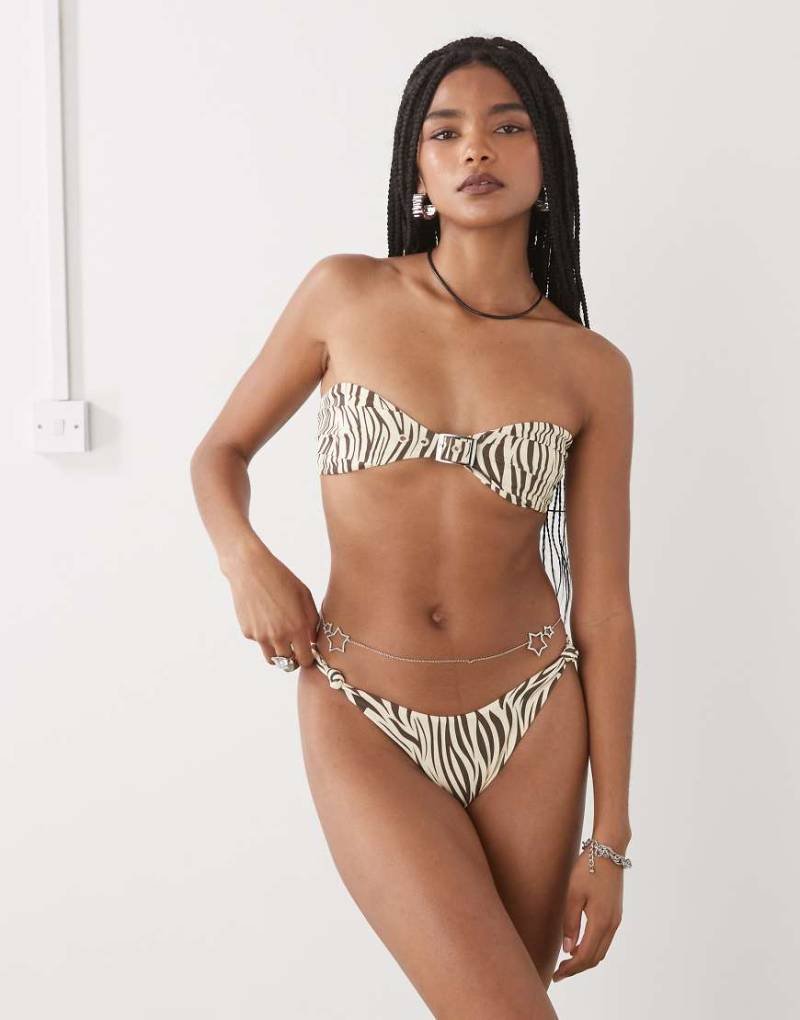 Lioness - Claudia - Trägerloses Bikinioberteil mit Zebramuster und Schnallendetail, Kombiteil-Bunt von Lioness