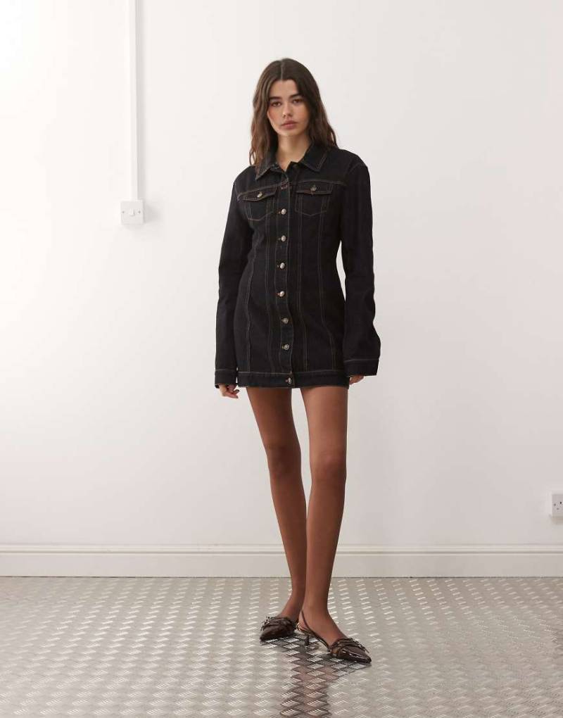 Lioness - Rider - Tailliertes Mini-Jeanskleid in dunkler Waschung mit hohem Baumwollanteil und durchgehender Knopfleiste-Marineblau von Lioness