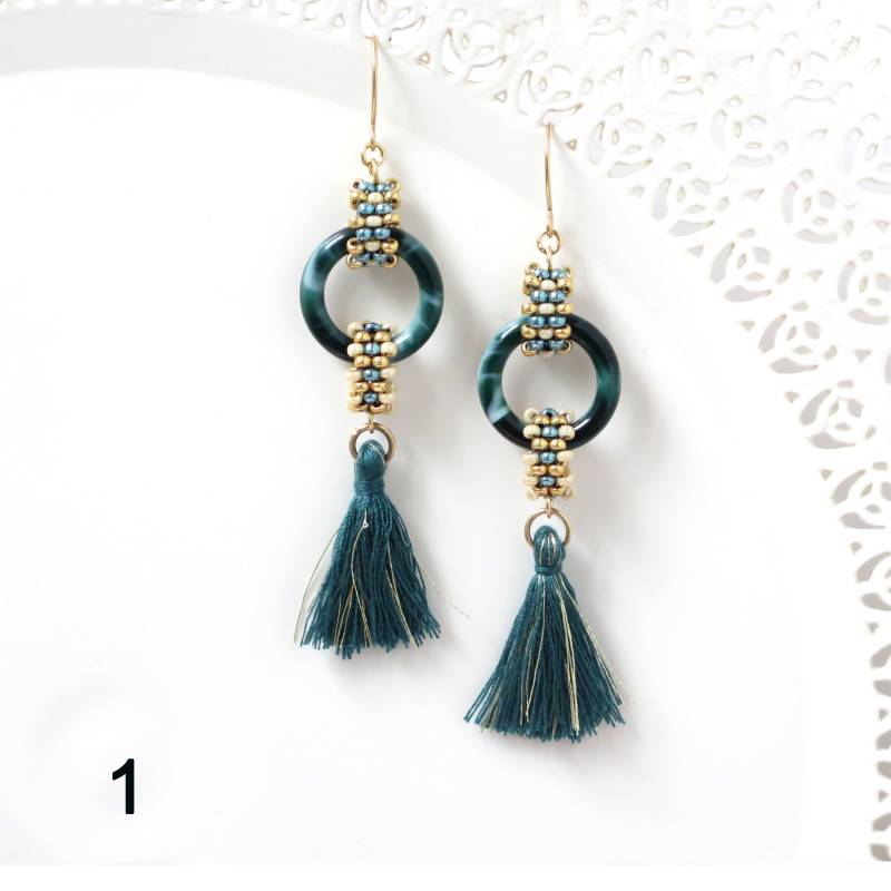 Acryl Creolen, Lange Quaste Ohrringe, Dunkelgrüne Trendy Ohrringe Mit Perlen, Handgemachte Perlen, Rocailles von LioraBJewelry