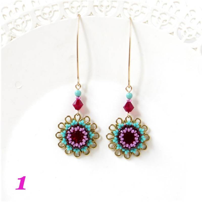 Blume Kristall Ohrringe, Türkis Und Rot Bunte Handgemachte Perlen Swarovski Lange Hübsche Ohrringe von LioraBJewelry