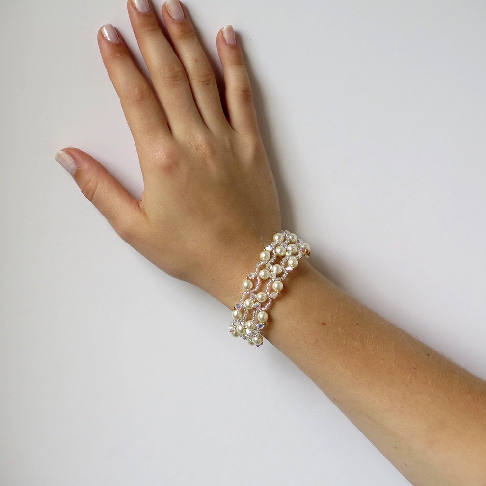Braut Perle Und Kristall Armband, Hochzeit Swarovski Perlenschmuck von LioraBJewelry