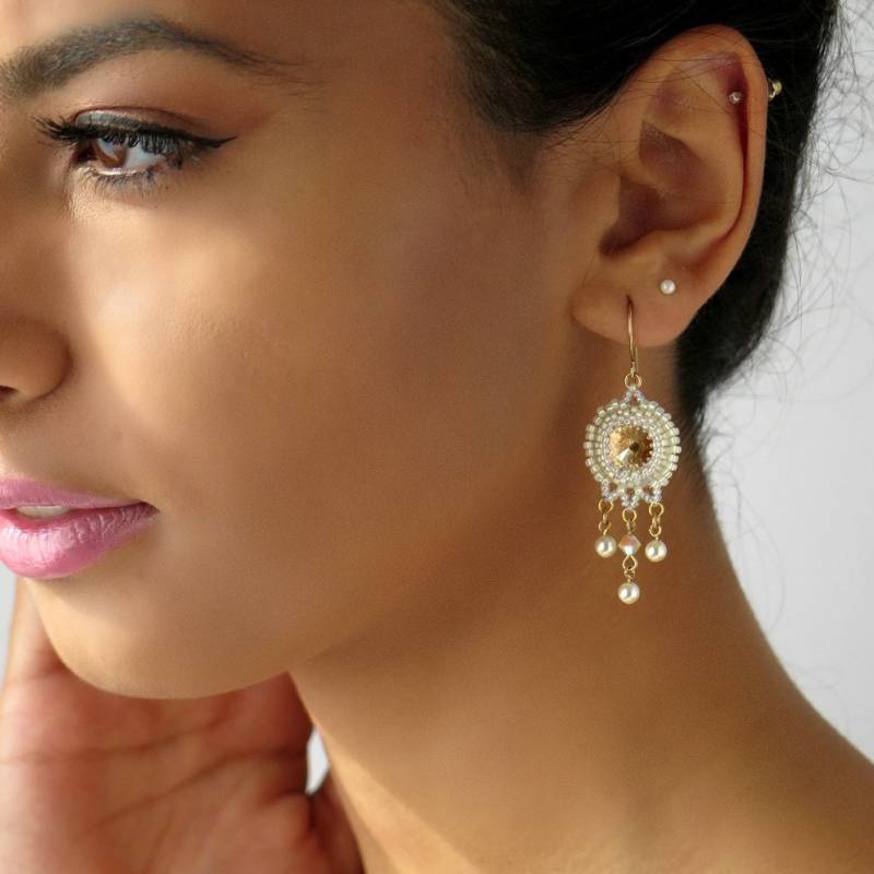Chandelier Hochzeit Ohrringe, Swarovski Champagner Kristall Und Perle Braut Ohrringe von LioraBJewelry