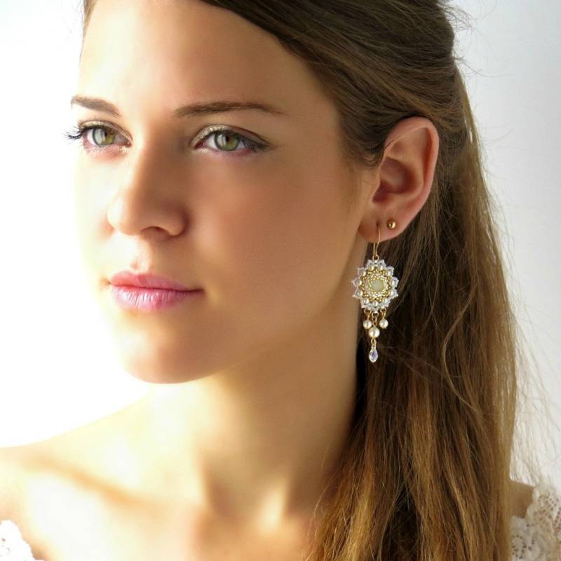 Chandelier Perlohrringe, Perlohrringe Für Bräute von LioraBJewelry