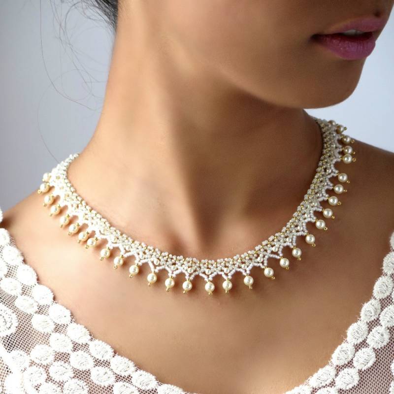 Halskette Aus Perlen Und Kristalle , Brautschmuck von LioraBJewelry