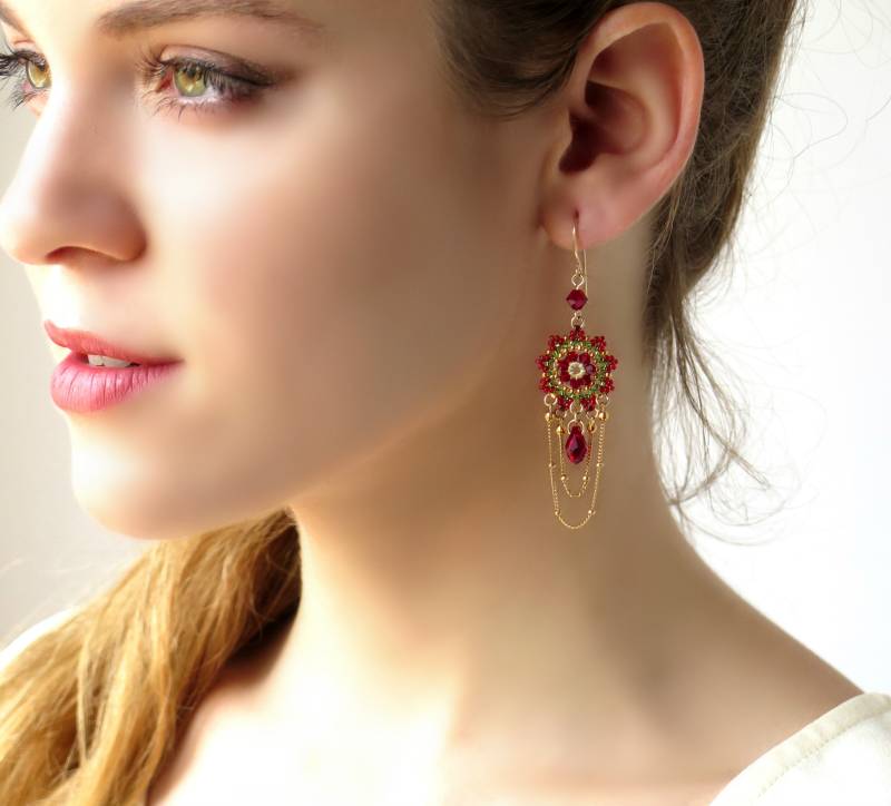 Lange Chandelier Ohrringe Mit Swarovski Kristall von LioraBJewelry