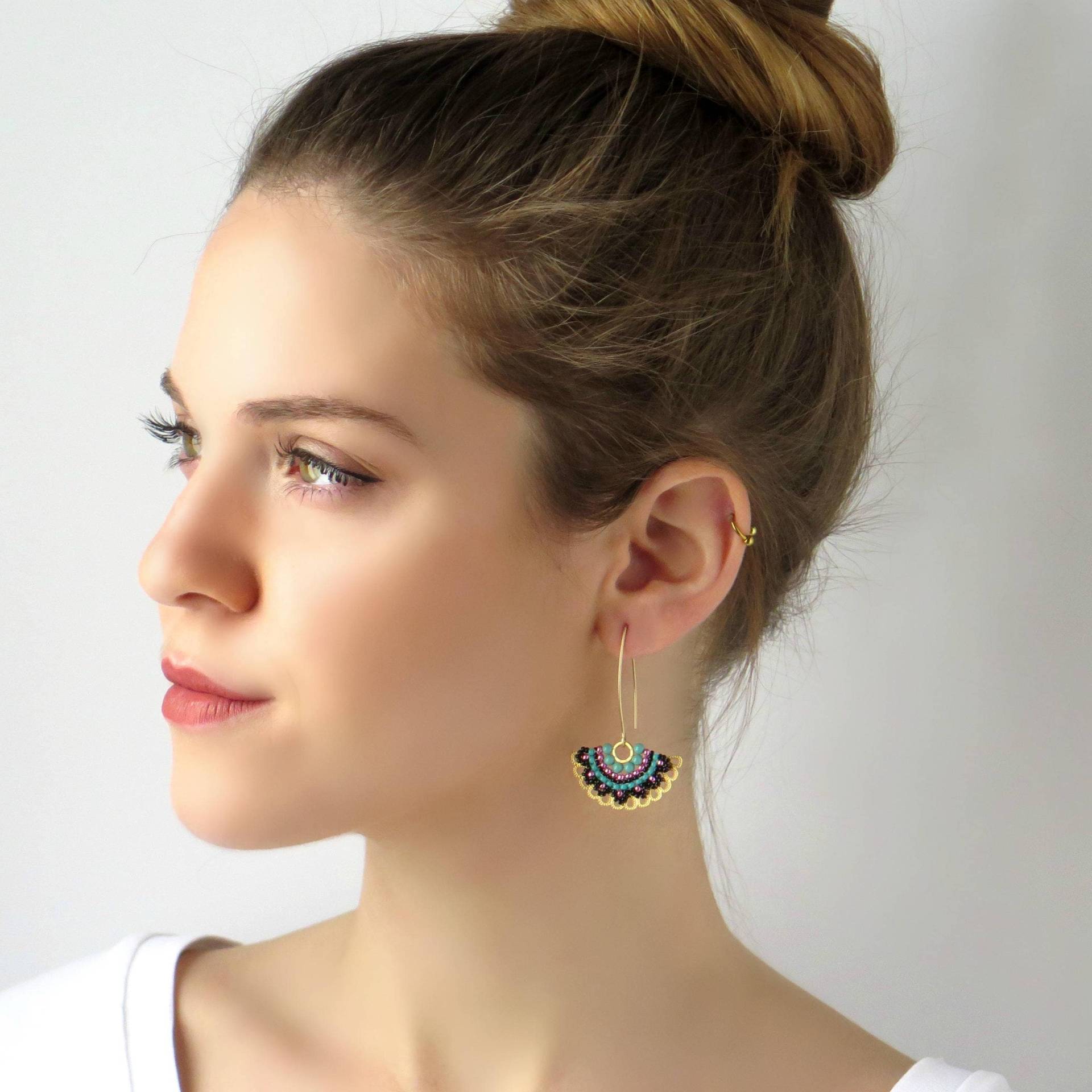 Lange Fächerohrring Mit Swarovski Perlen von LioraBJewelry