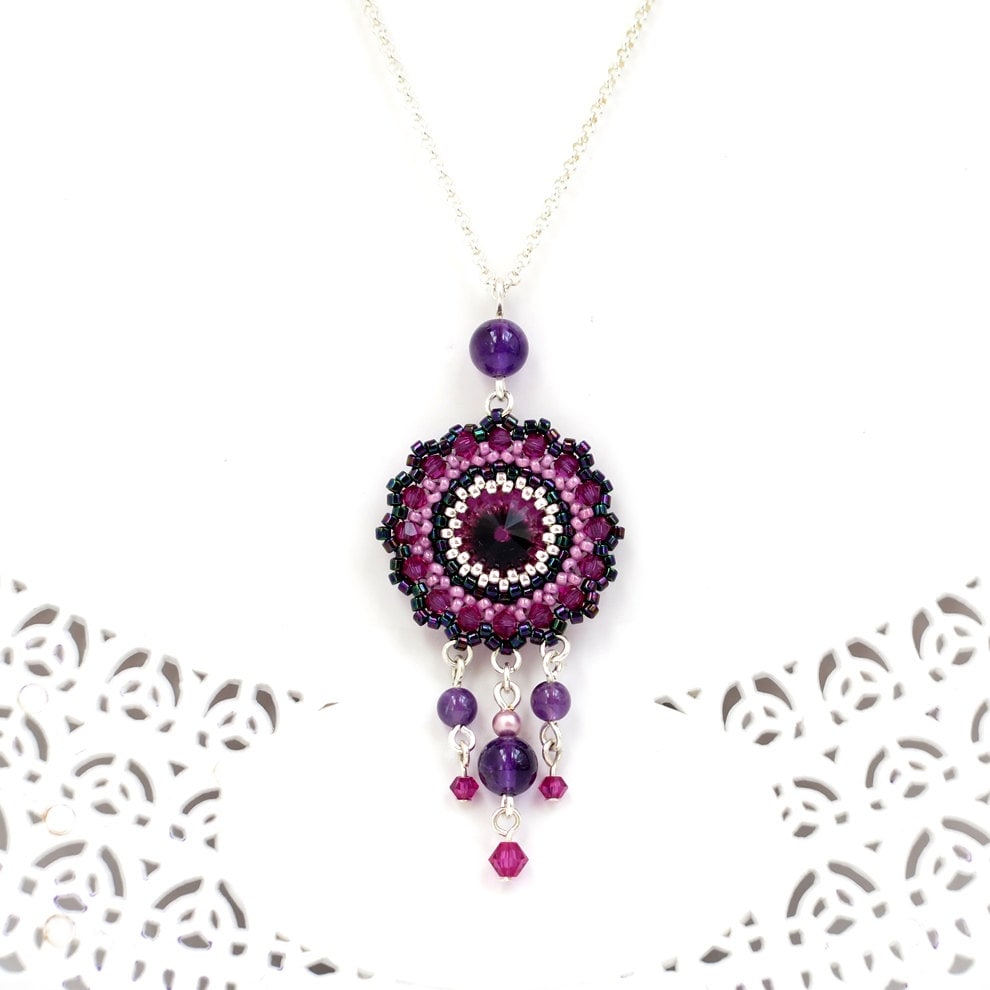 Lila Und Silberne Halskette, Swarovski Kristall Perlen Anhänger, Kronleuchter Amethyst Silber, Geschenk Für Frau von LioraBJewelry