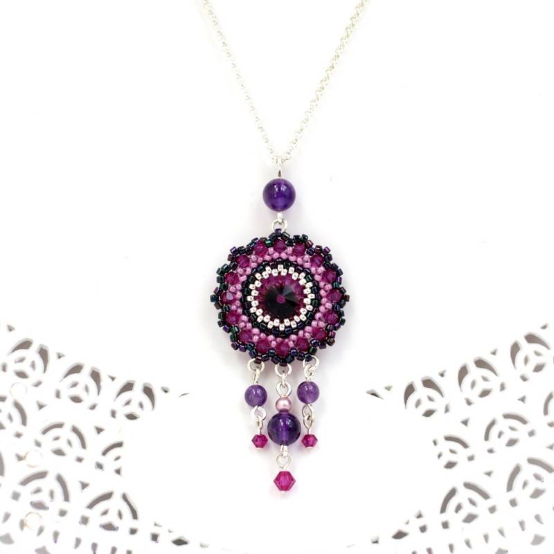 Lila Und Silberne Halskette, Swarovski Kristall Perlen Anhänger, Kronleuchter Amethyst Silber, Geschenk Für Frau von LioraBJewelry