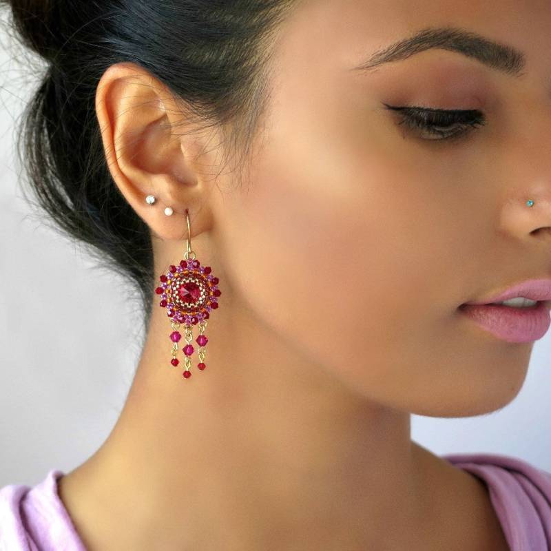 Rote Chandelier Ohrringe, Kristallohrringe von LioraBJewelry