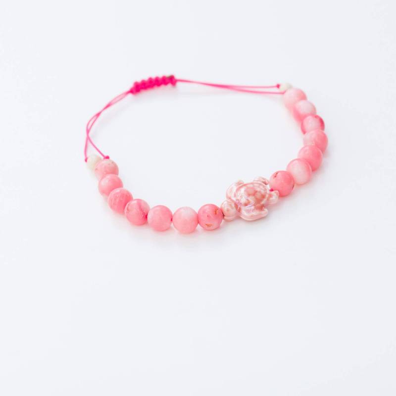 Rosa Koralle Schildkröte Armband Einstellbare Makramee Wasserdichter Strandschmuck von LiosiDesigns