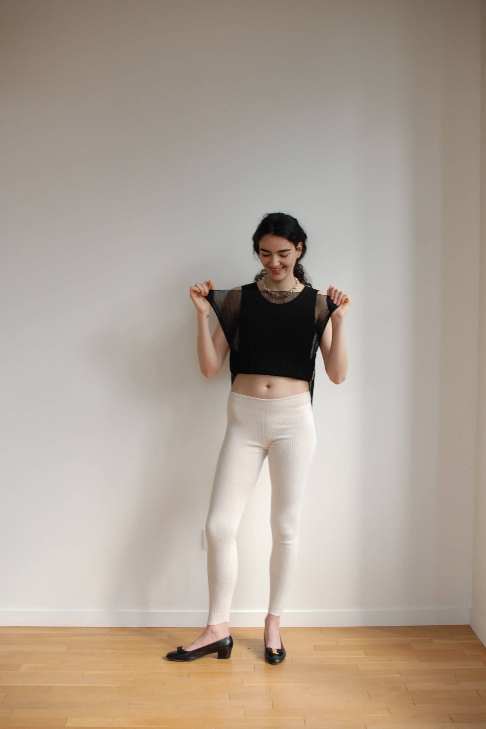 Perlweiße Leggings Aus Gerippter Wolle Von Stefanel Perlweiße Leggings Aus Gerippter Wolle Von Stefanel von LiquidDays