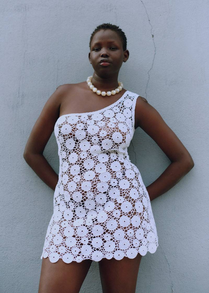 Vintage Handgemachtes Weißes Häkelkleid Mit Einer Schulter von LiquidDays