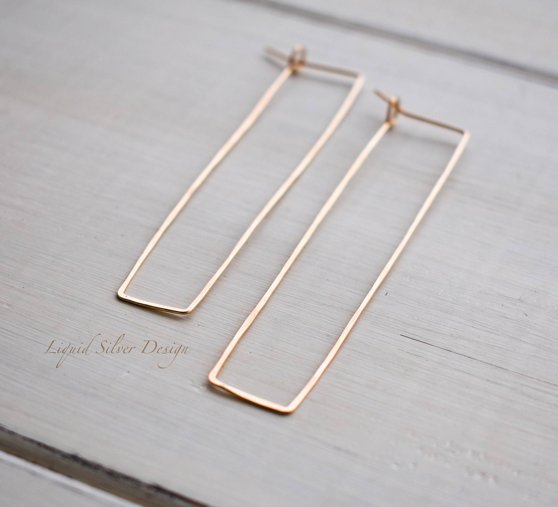 Wunderschöne 14K Gold Fill Gehämmerte Rechteckohrringe - Made in Hawai'i, Usa, Stilvoll Für Jeden Anlass Und Ein Tolles Geschenk von LiquidSilverDesign