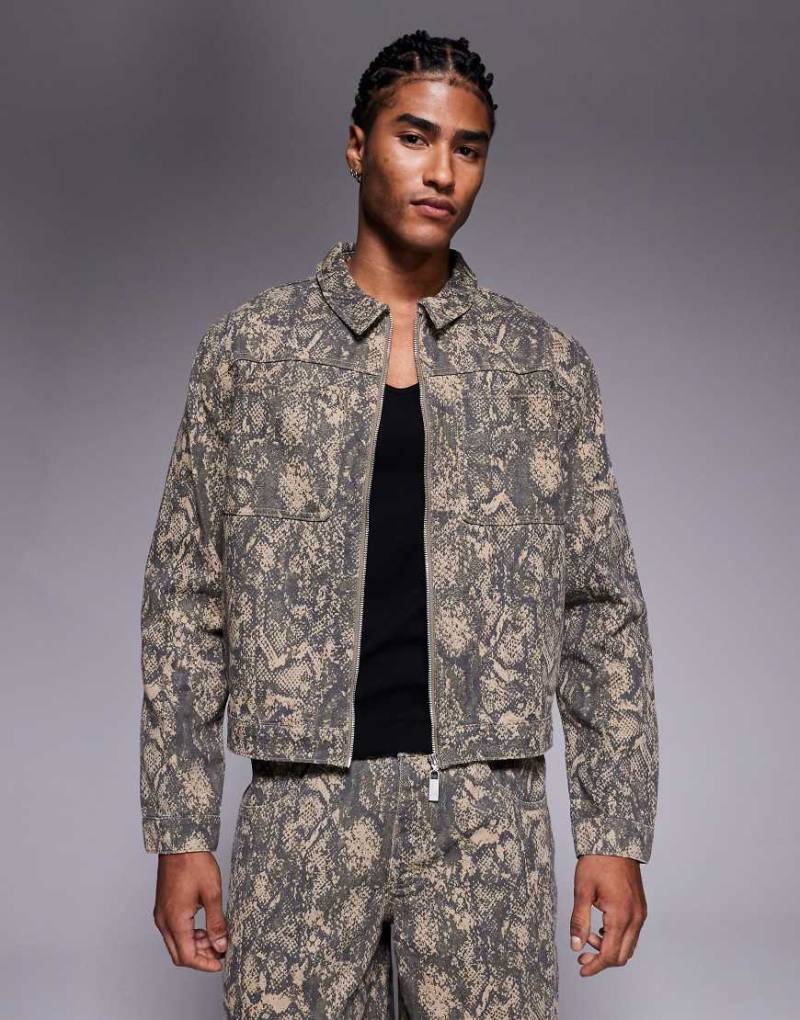 Liquor N Poker - Harrington-Jacke in Olivgrün mit Reißverschluss und Schlangenmuster, Kombiteil-Bunt Liquor N Poker - Harrington-Jacke in Olivgrün mit Reißverschluss und Schlangenmuster, Kombiteil-Bunt von Liquor N Poker