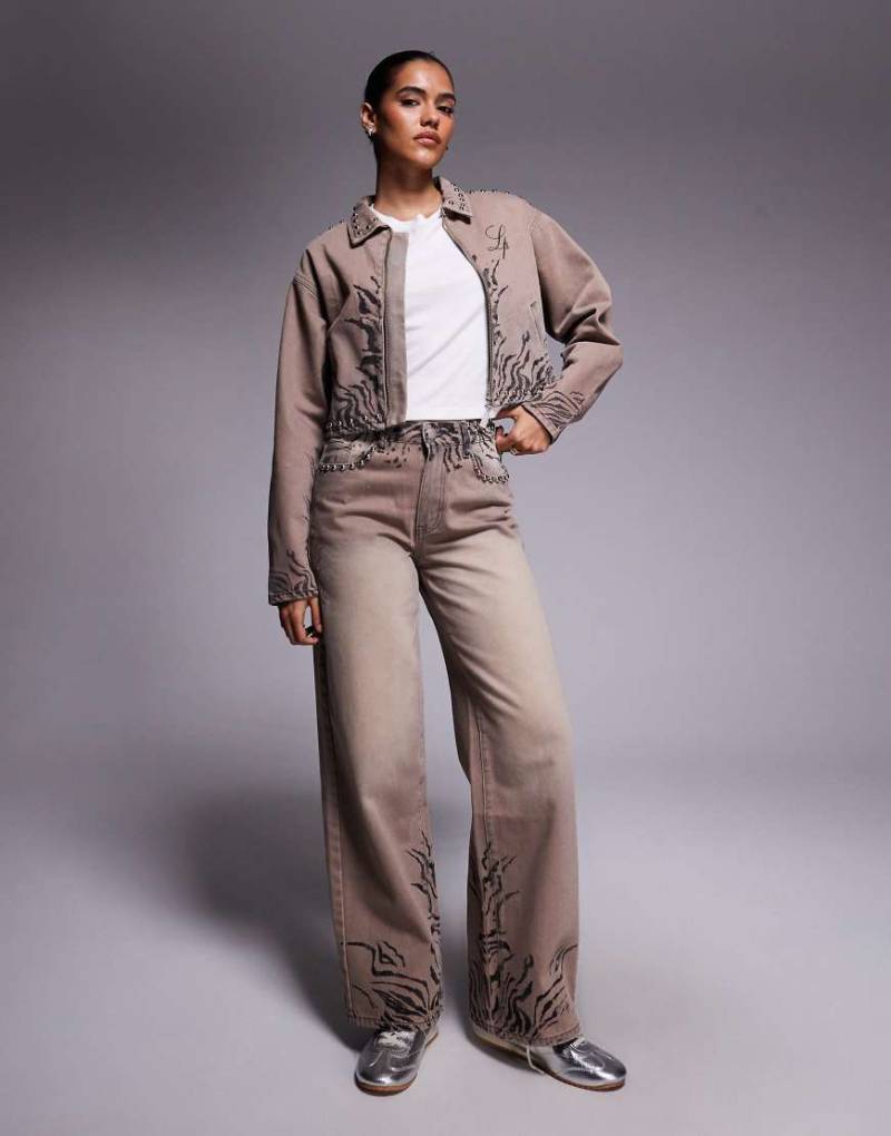 Liquor N Poker - Jeans mit Baggy Fit, Riss- und Flickendetails und Leopardenmuster, Kombiteil-Bunt von Liquor N Poker