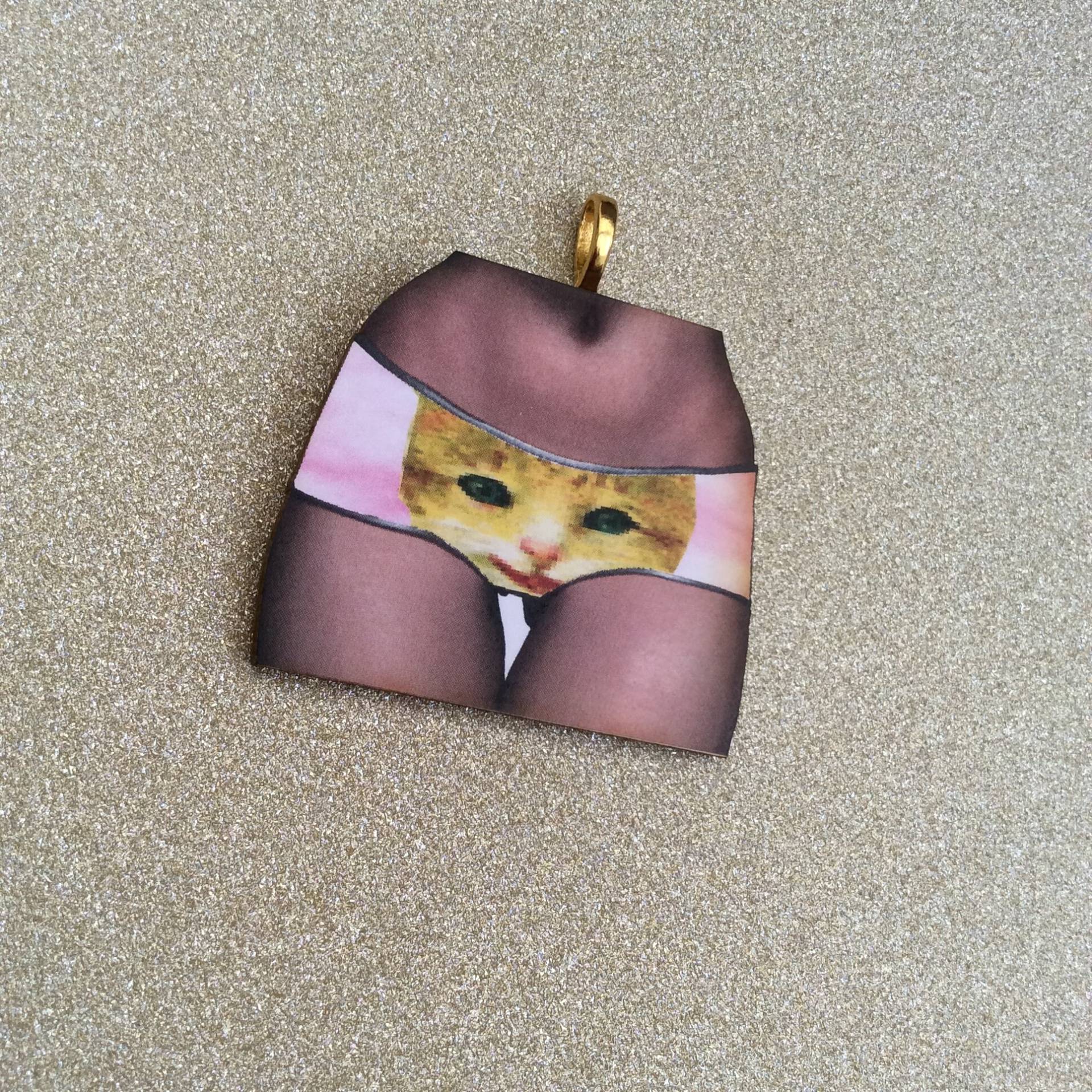 Kätzchen Kunst Anhänger Katze, Voge Aussage Art Schmuck/Risqué Katze/Kätzchen Brosche Tier Katze Anhänger/statement Kätzchen Kunst Anhänger Katze, Voge Aussage Art Schmuck/Risqué Katze/Kätzchen Brosche Tier Katze Anhänger/statement von LisaJanesGifts
