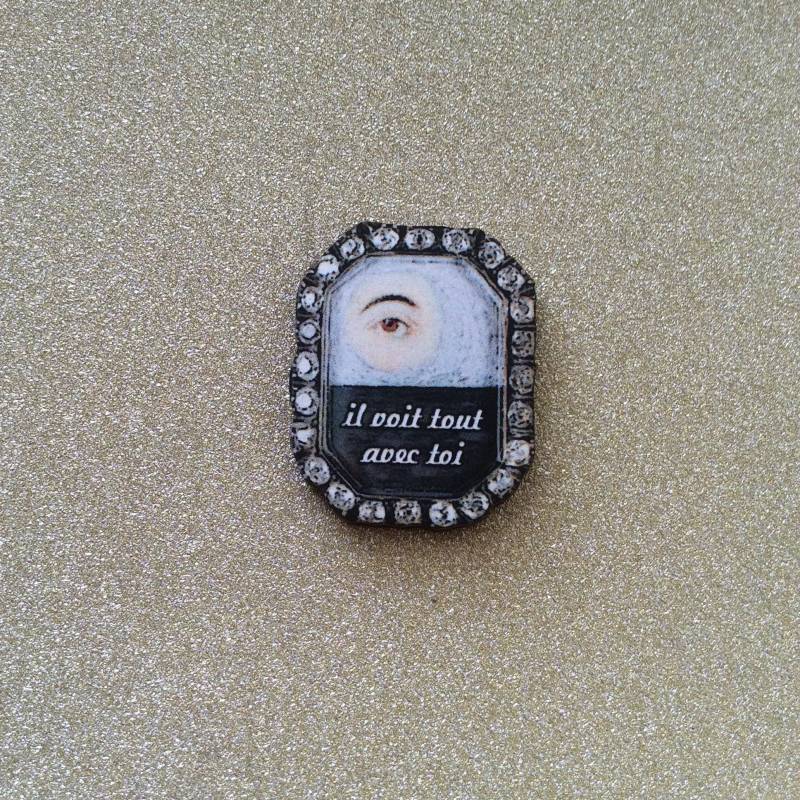 Liebhaber Augenschmuck/Secret Eye Badge Lovers Anhänger Holz Brosche Pin Gifts Liebhaber Augenschmuck/Secret Eye Badge Lovers Anhänger Holz Brosche Pin Gifts von LisaJanesGifts