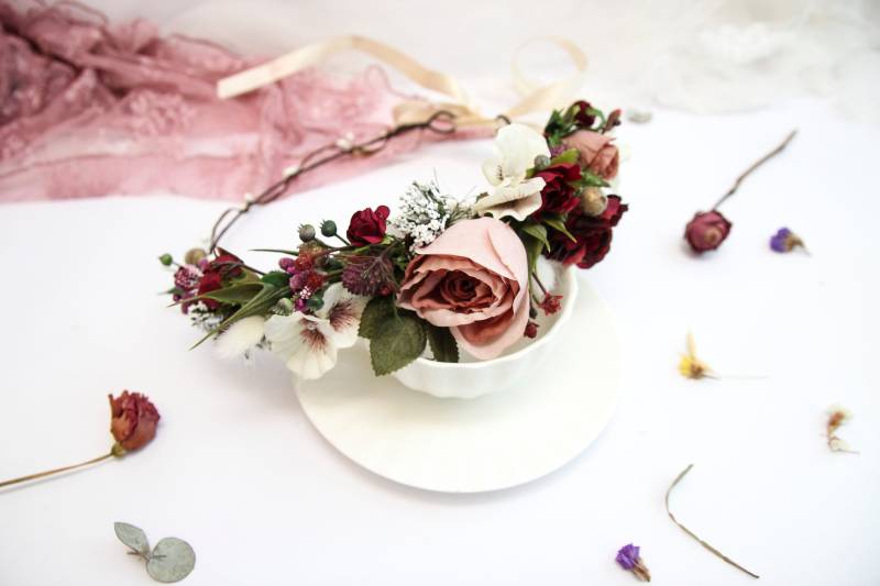 Rose Gold Blumenkrone, Braut Burgunder Blumenkopfschmuck, Brautjungfernkrone, Hochzeit Blumenhaarteil, Blumenmädchenkrone von LisaUaShop