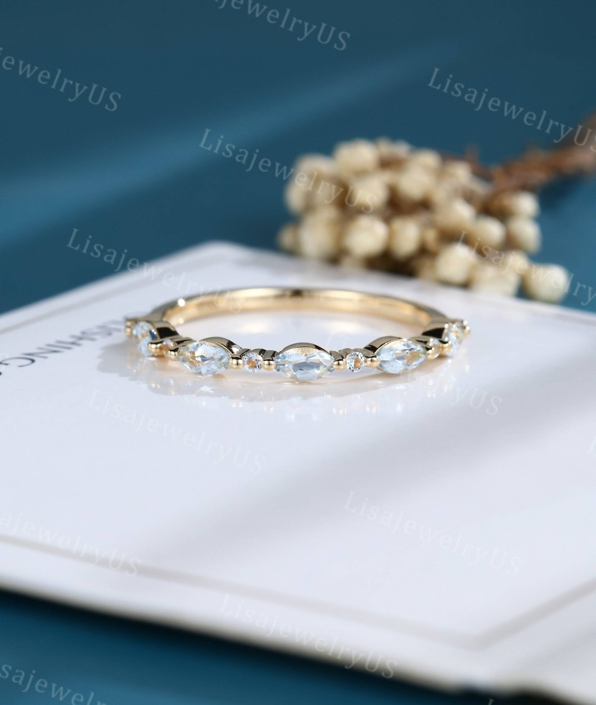 Aquamarin Ehering Massiv Gold Gelbgold Trauring Vintage Marquise Schnitt Halbe Eternity Band Passendes Zierliches von LisajewelryUS