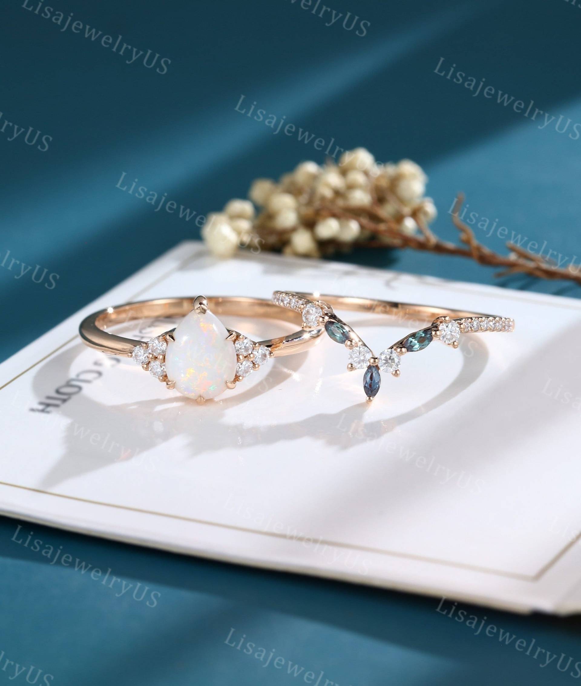 Birnenförmiger Opal Verlobungsring Set Rosegold Vintage Art Deco Zierliche Alexandrit Unikat Braut Jubiläum Versprechen von LisajewelryUS