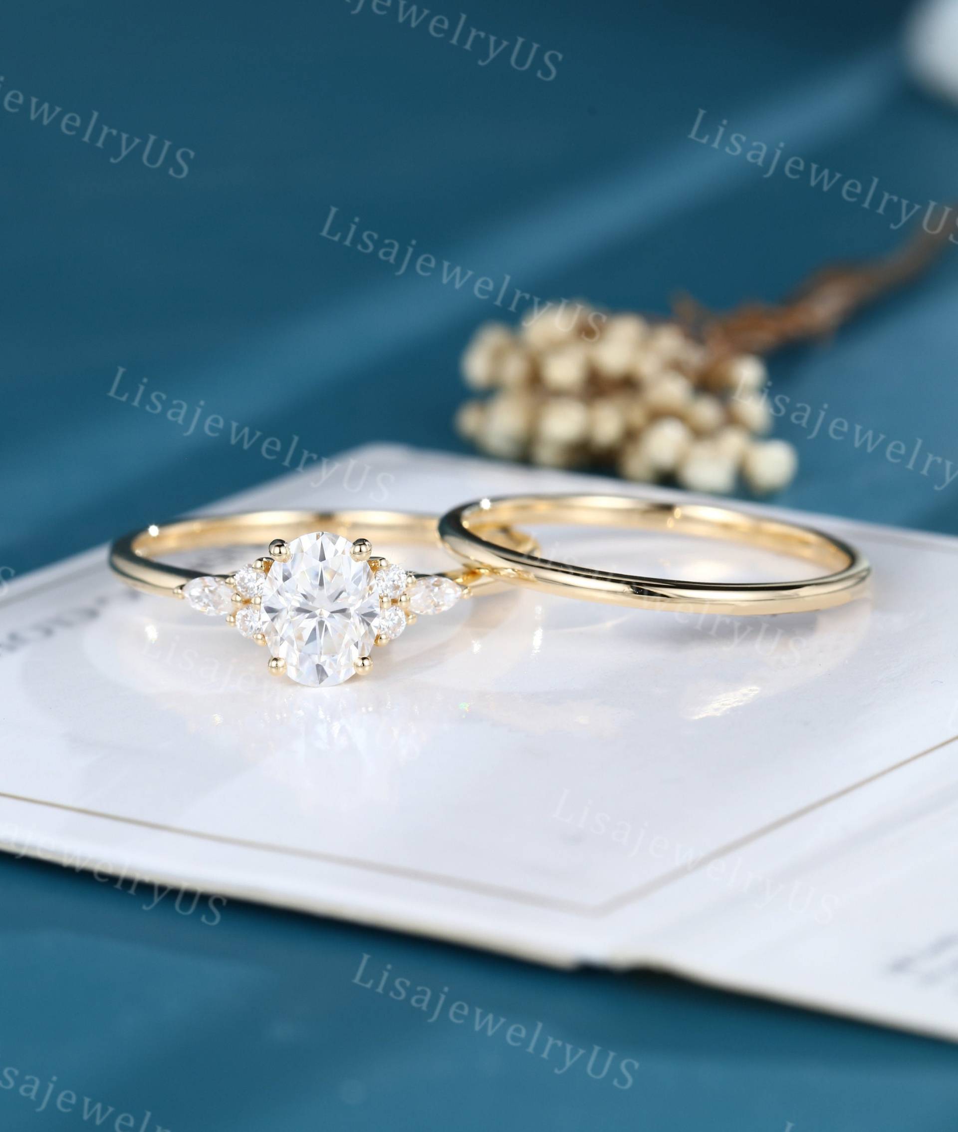 Oval Moissanite Verlobungsring Set Vintage Diamant Weißgold Braut Versprechen Geschenk Jahrestag von LisajewelryUS